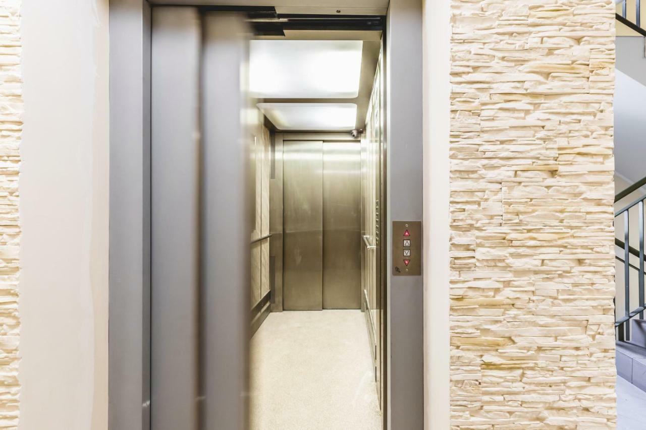 Apartament Niecala Kings Deluxe Lublin Kültér fotó